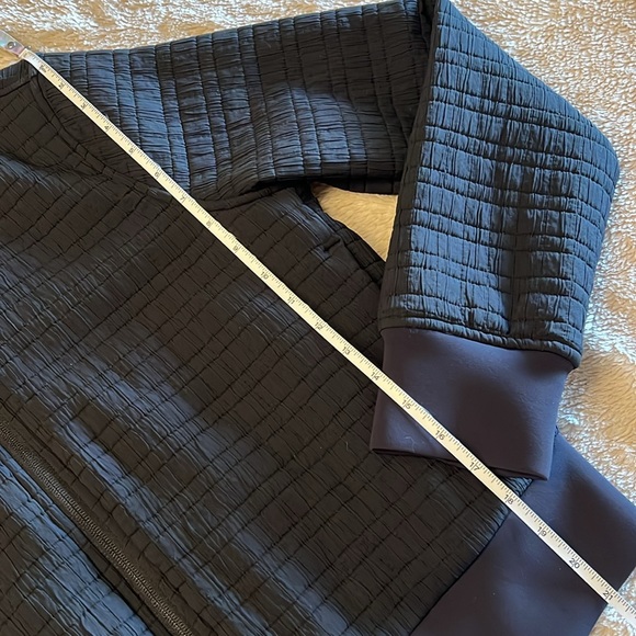 LULULEMON Serene Traveler Reversible Bomber - Picture 15 of 16